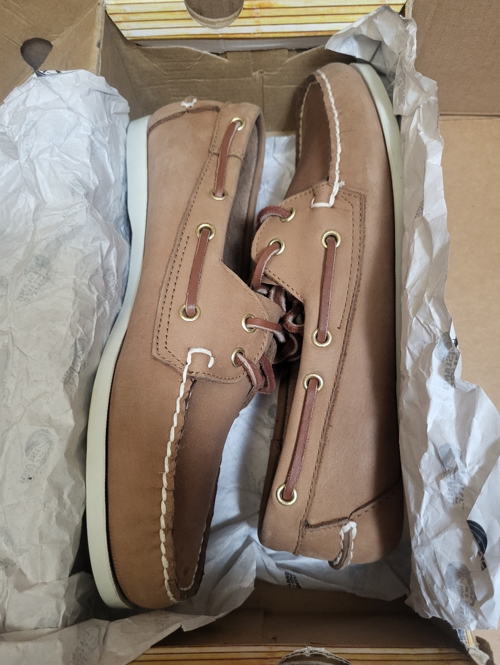 Island Surf Tan Boat Style Shoes Men Size 9.5M